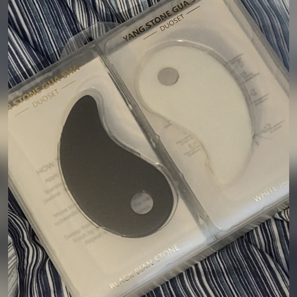 NWT! Yin and Yang Gua Sha Set